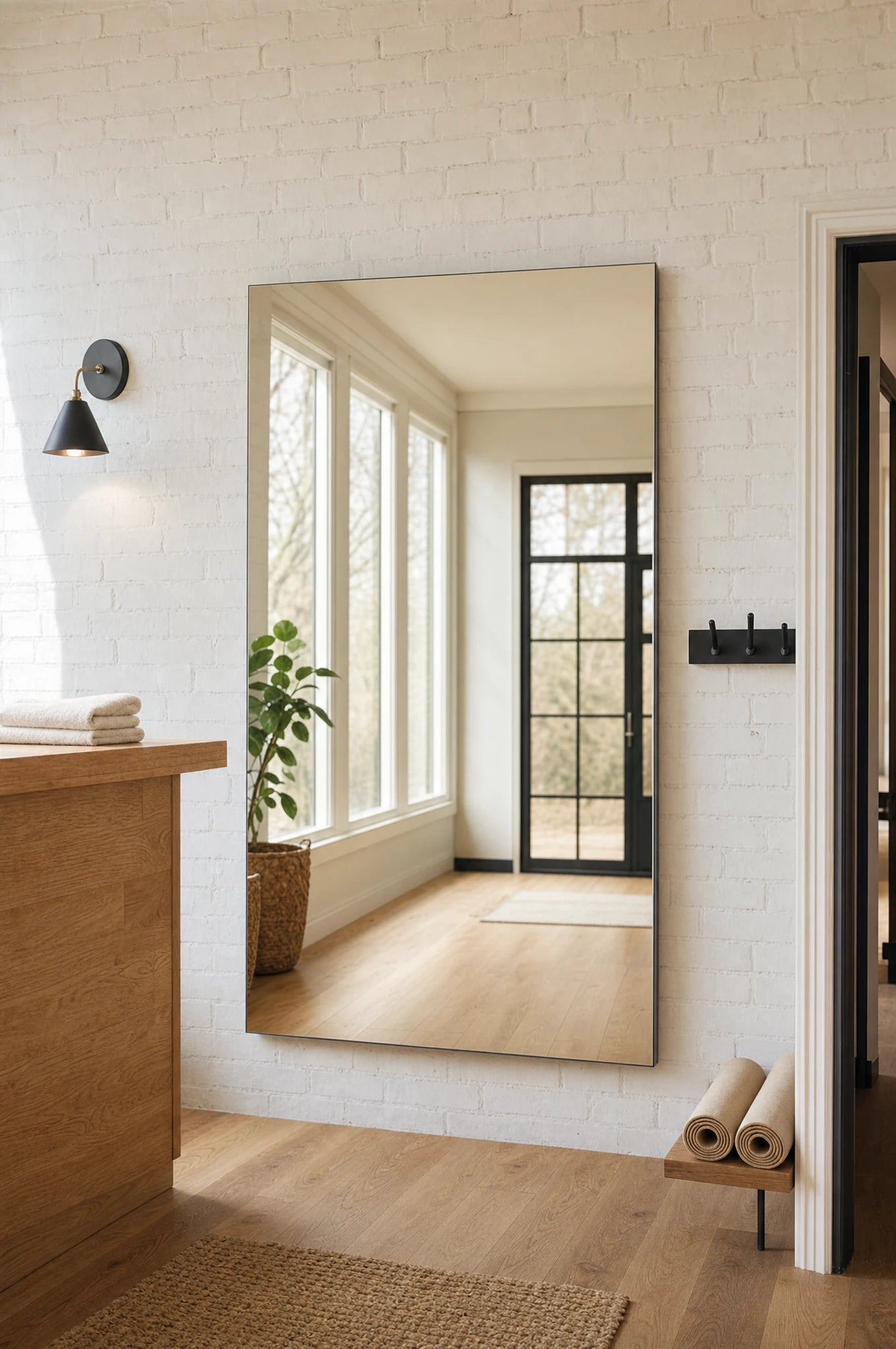 Claris CANZO STUDIO plain wall mirror in a yoga studio reception, Studio Line