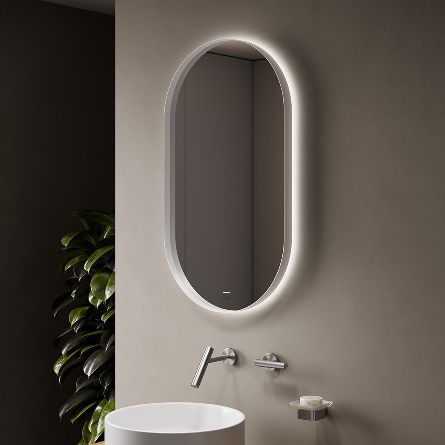 DIANO WHITE bathroom mirror, close-up of the reflective surface and frame. Claris Company.