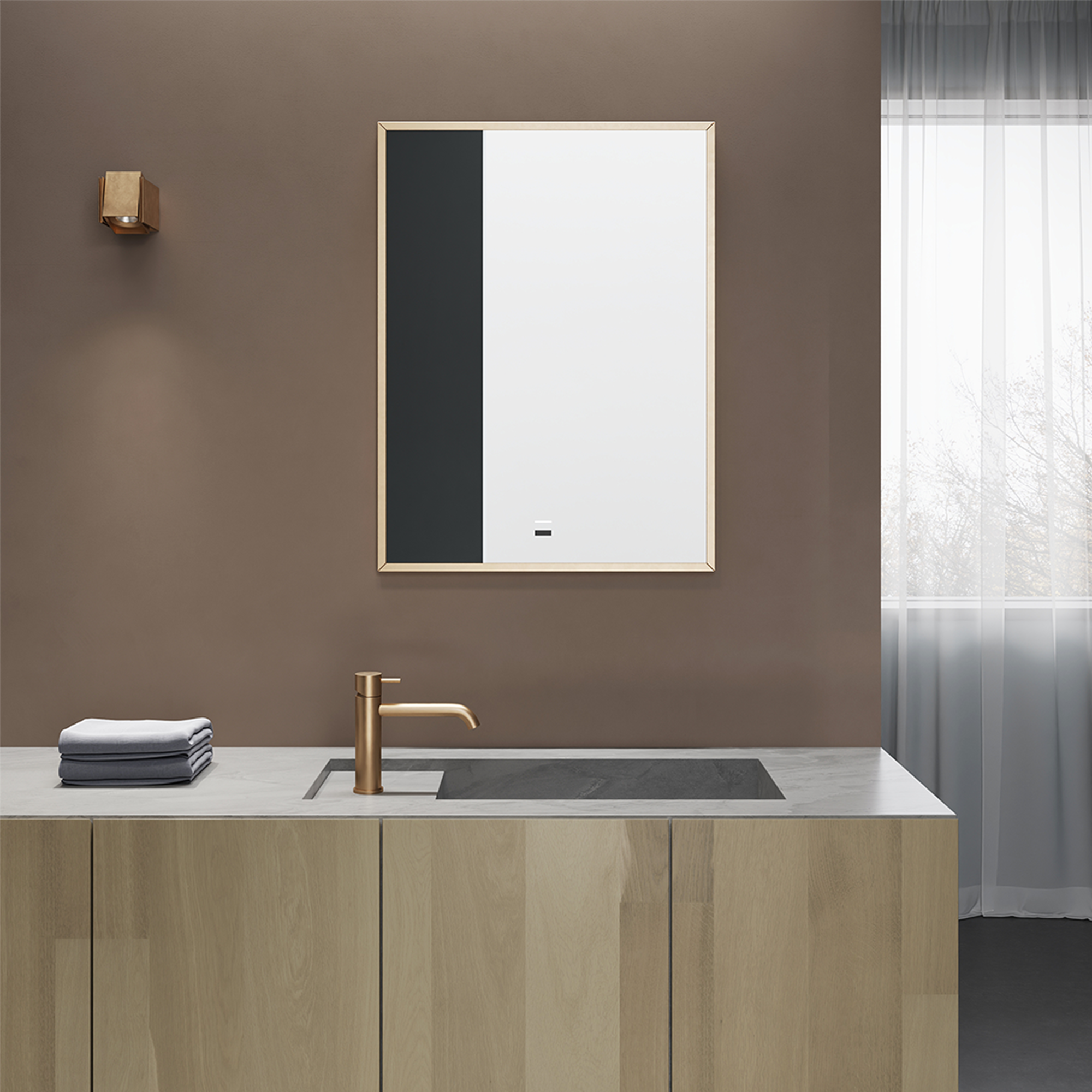 Frameless ORO Light mirror with warm ambient lighting