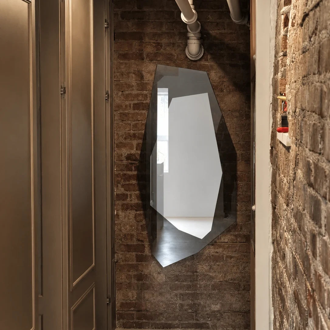 CORE mirror in a home-living interior, Art Collection. Claris Company.