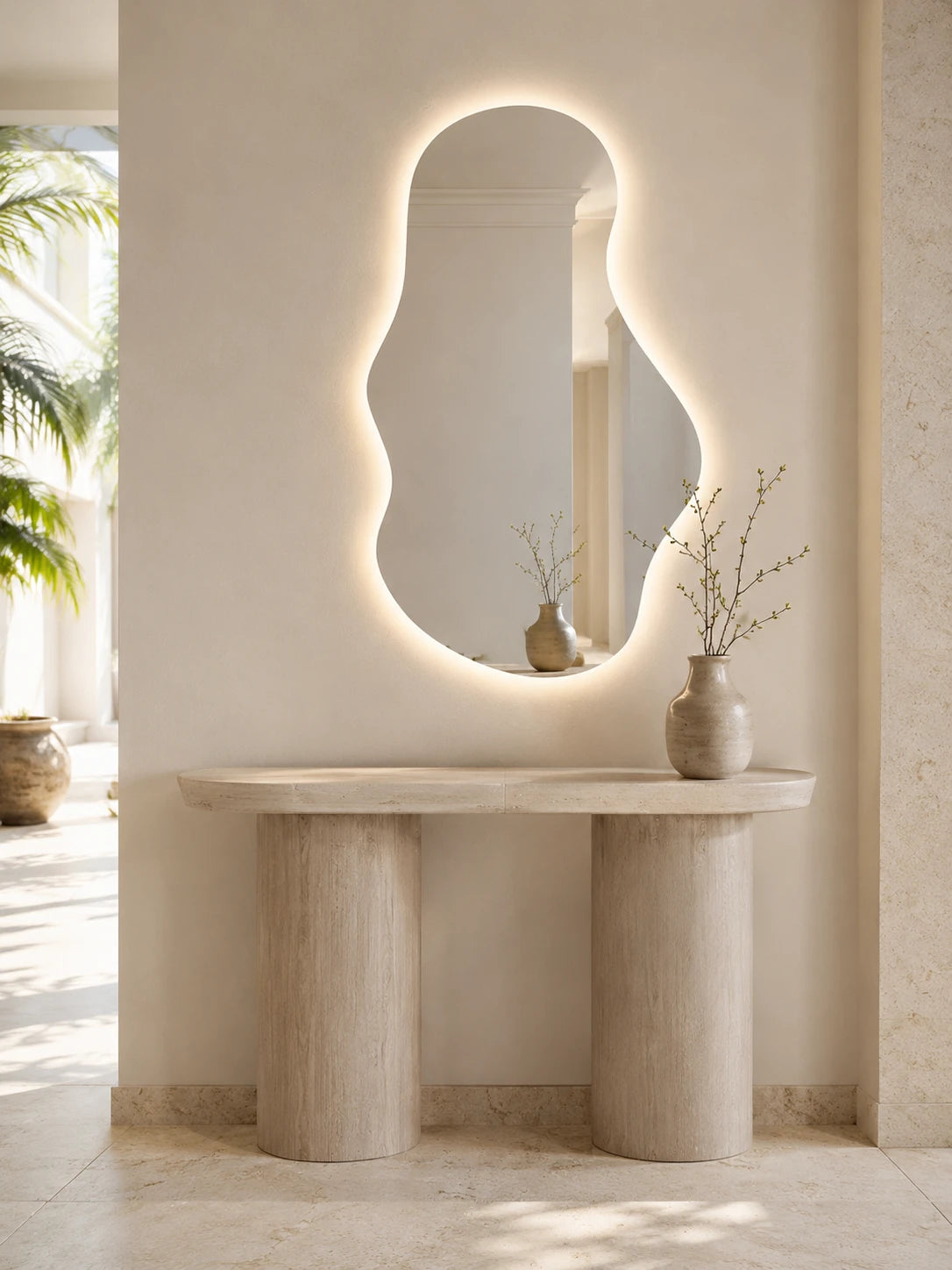 EMIRA mirror in a home-living interior, portrait view, Art Collection. Claris Company.