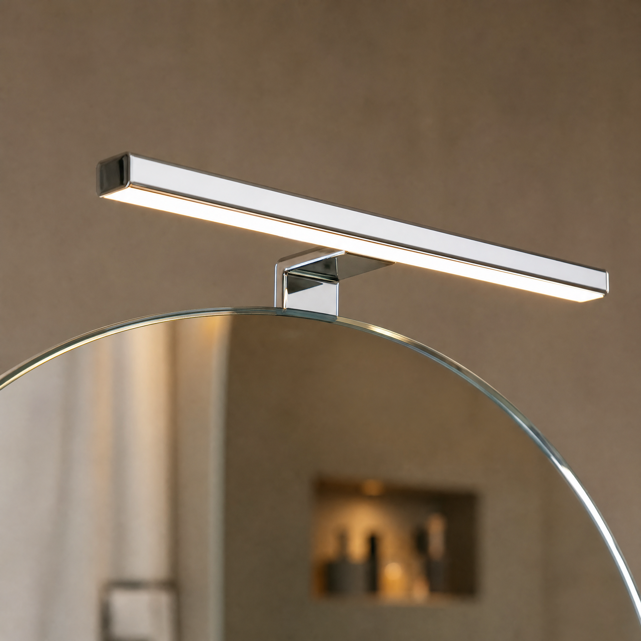 ASOLA chrome LED luminaire detail