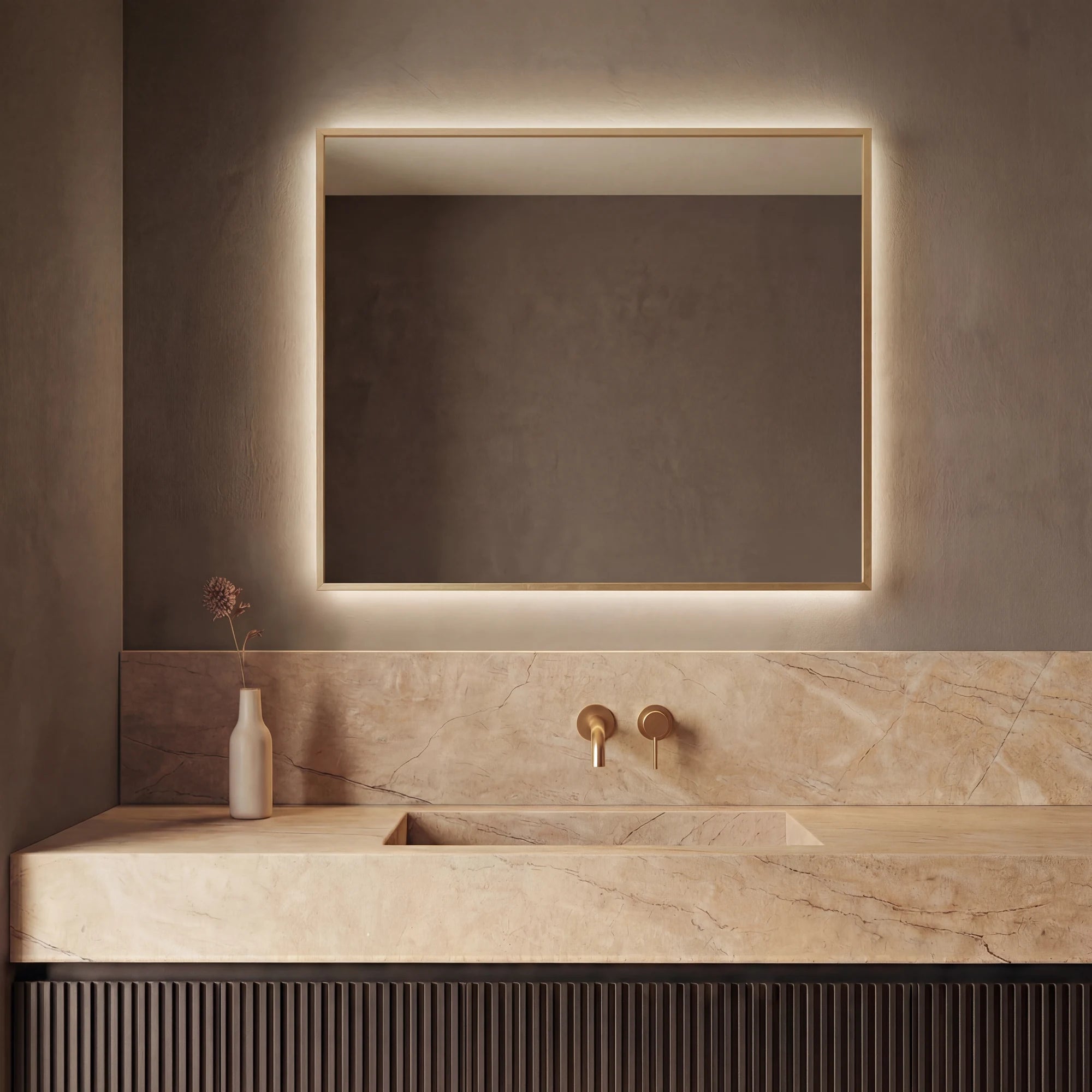 ORO LIGHT mirror in a bathroom, Elegance Collection. Claris Company.