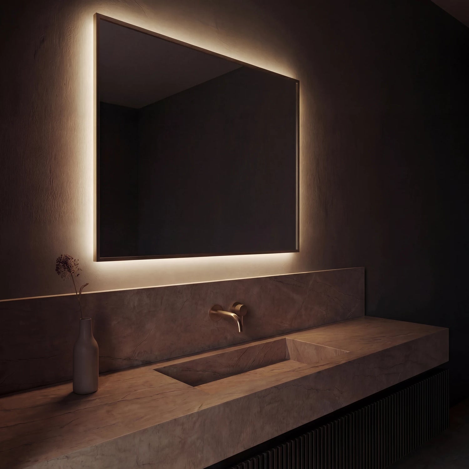 ORO LIGHT mirror in a bathroom, Elegance Collection. Claris Company.