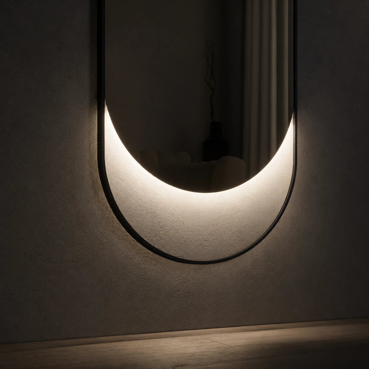 SOLARA mirror in a home-living interior, Art Collection. Claris Company.