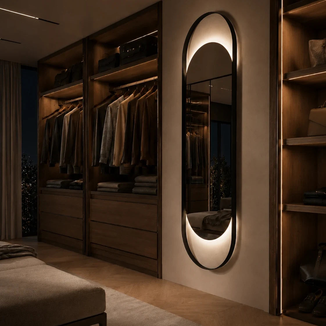 SOLARA mirror in a home-living interior, Art Collection. Claris Company.